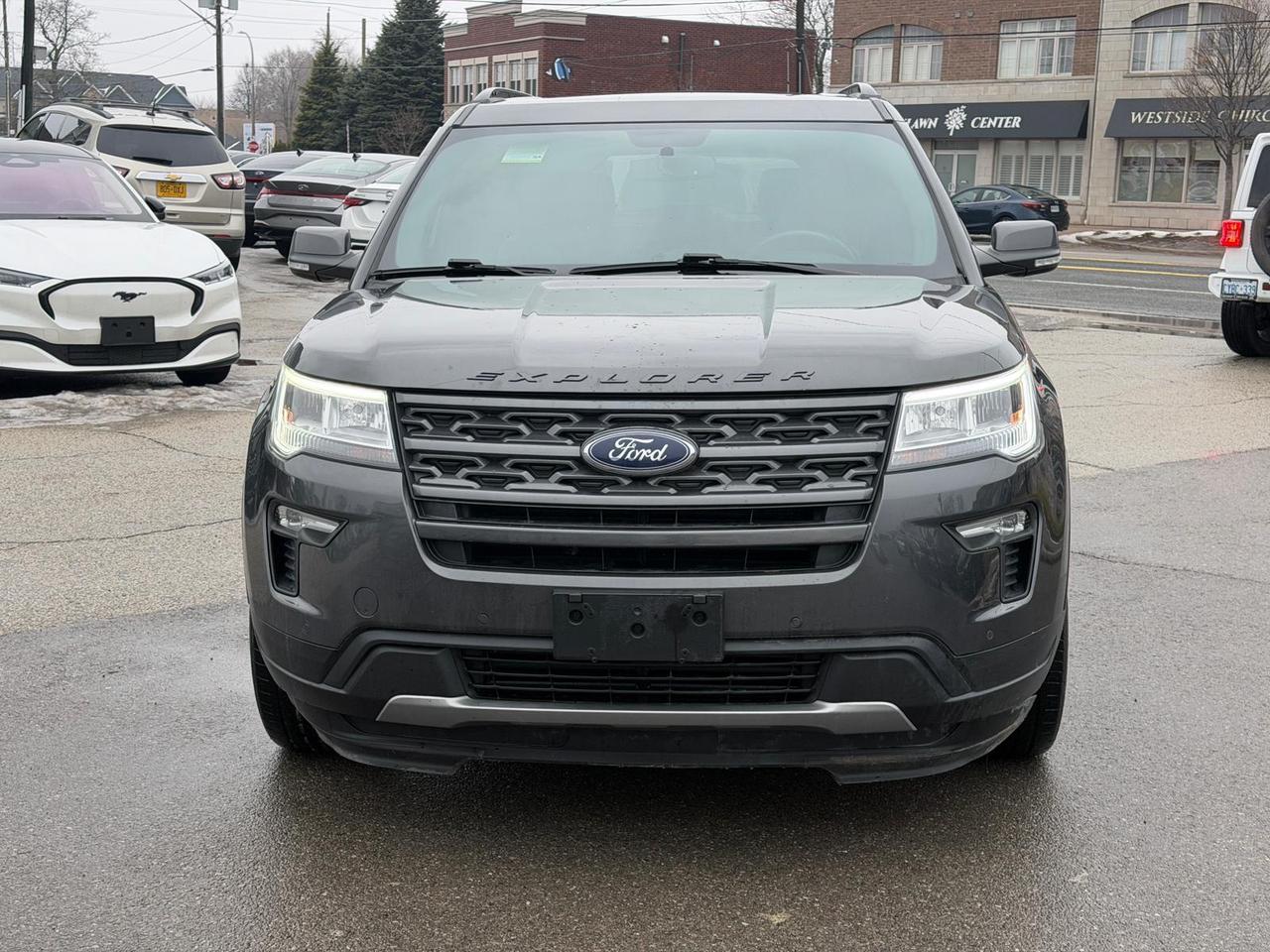 2018 Ford Explorer XLT Photo