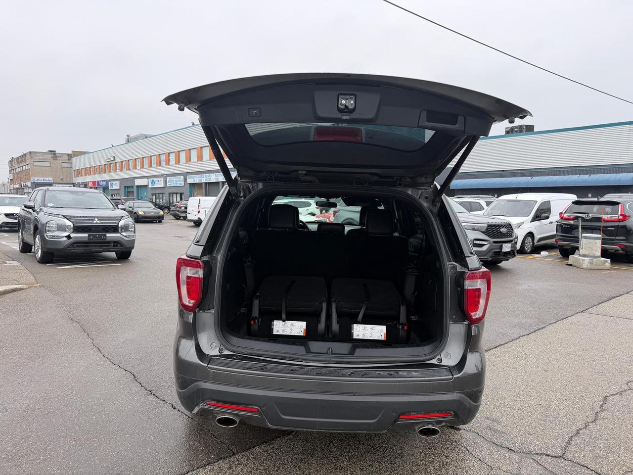 2018 Ford Explorer XLT Photo