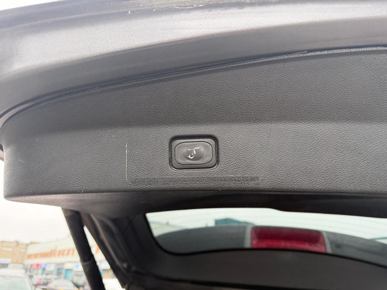 2018 Ford Explorer XLT Photo