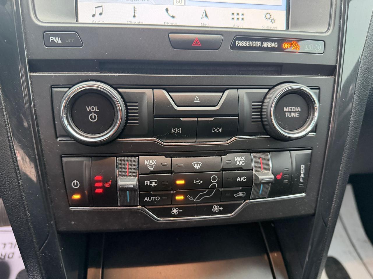 2018 Ford Explorer XLT Photo