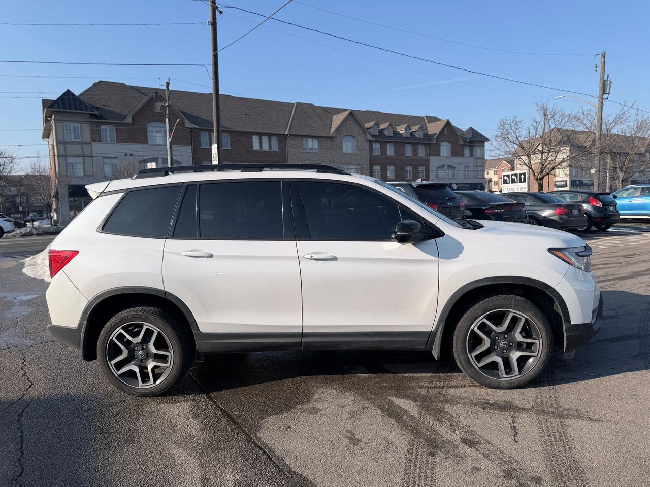 2023 Honda Passport Touring Photo2