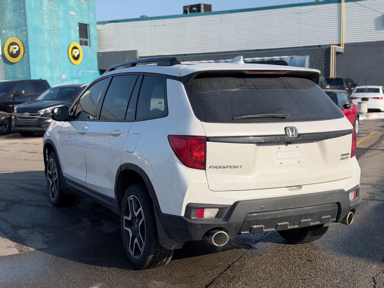 2023 Honda Passport Touring Photo4
