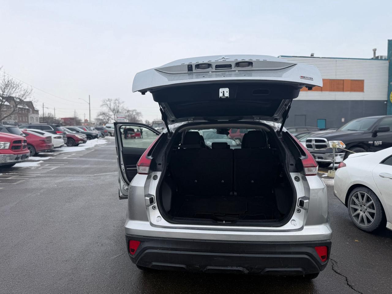 2022 Mitsubishi Eclipse Cross ES Photo