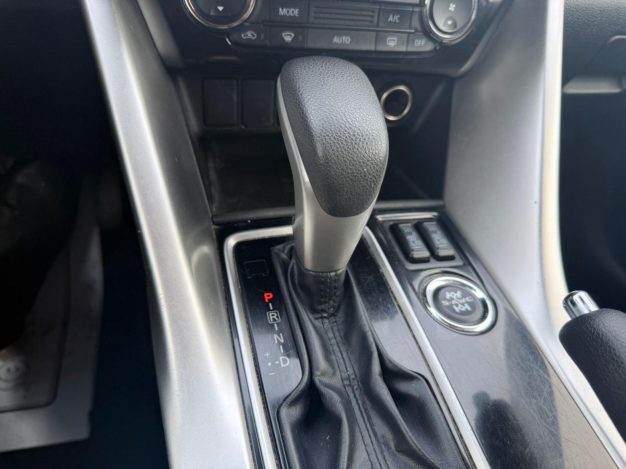 2022 Mitsubishi Eclipse Cross ES Photo