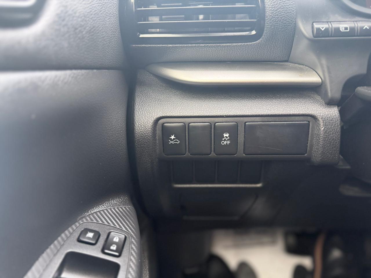 2022 Mitsubishi Eclipse Cross ES Photo