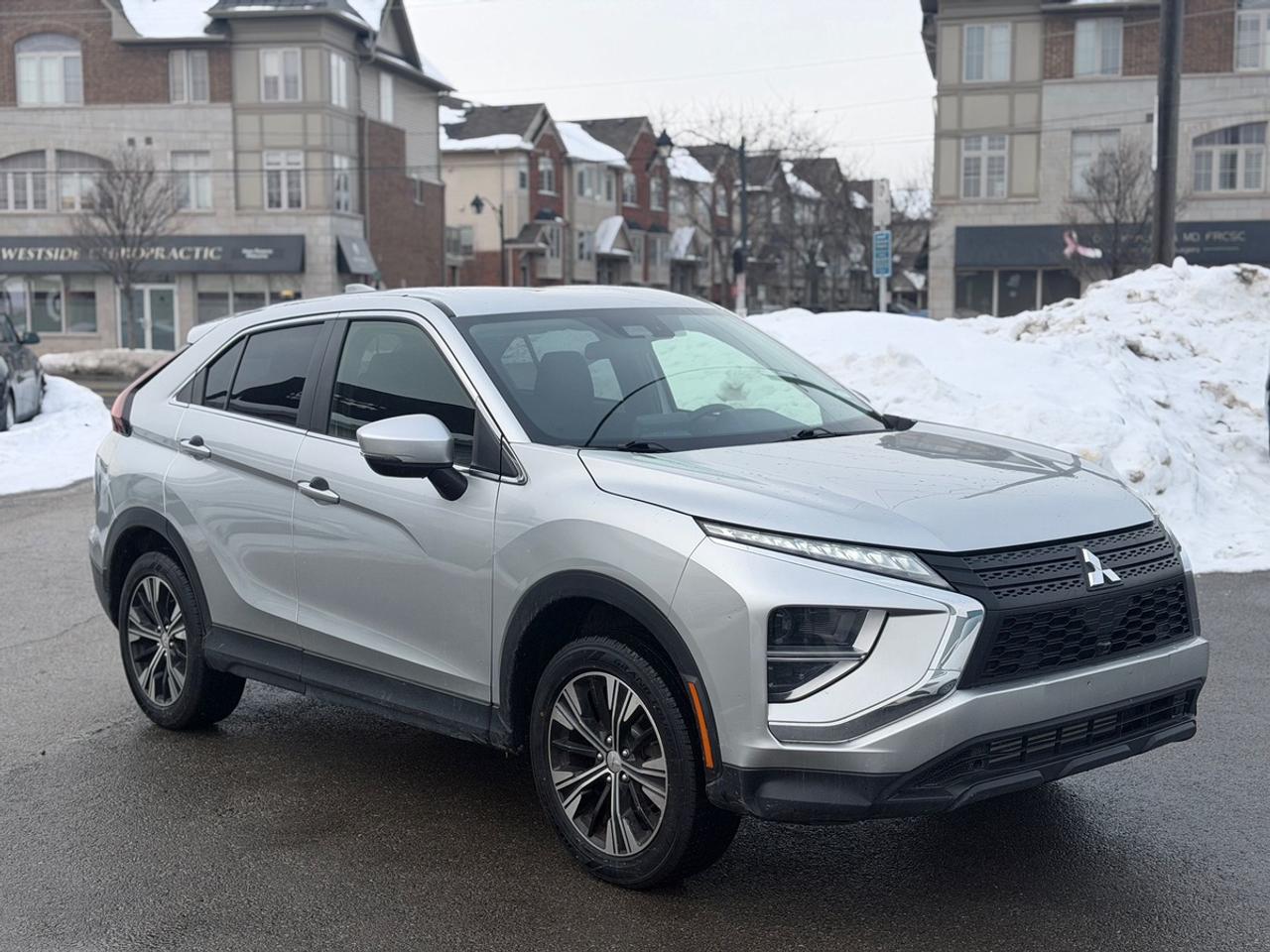 2022 Mitsubishi Eclipse Cross ES Photo2