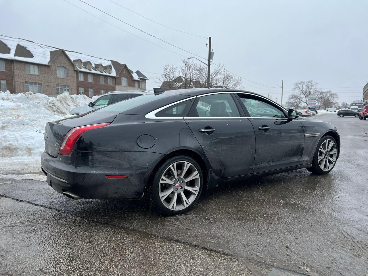 2017 Jaguar XJ XJL PORTFOLIO Photo