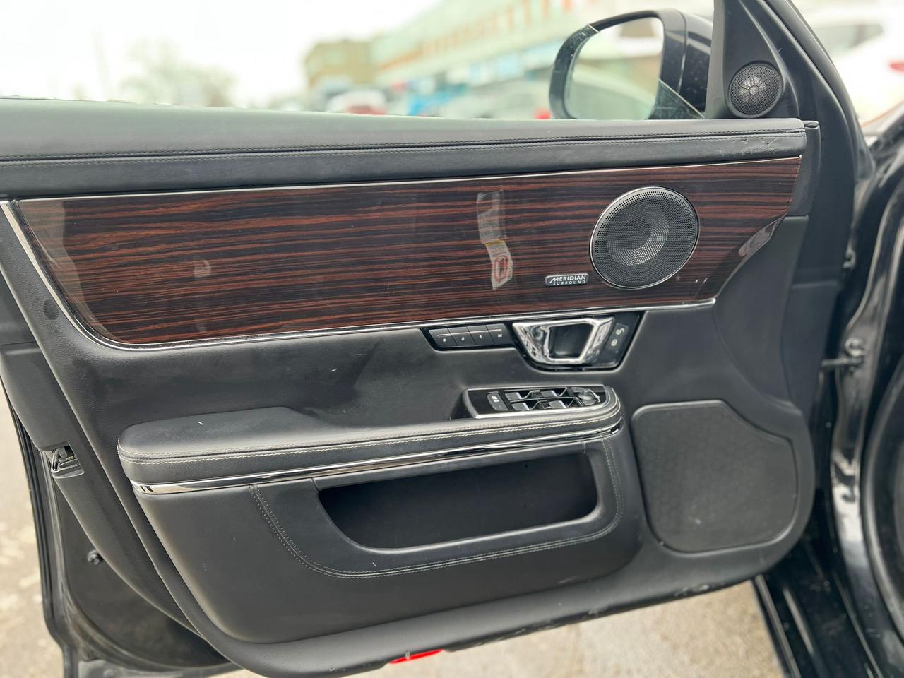 2017 Jaguar XJ XJL PORTFOLIO Photo