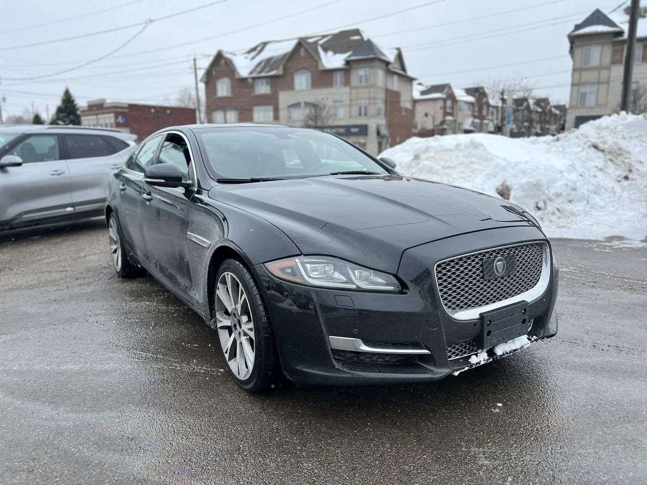 2017 Jaguar XJ XJL PORTFOLIO Photo