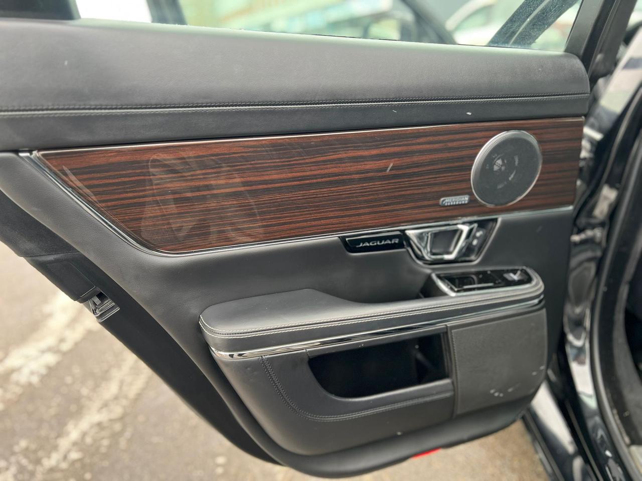 2017 Jaguar XJ XJL PORTFOLIO Photo