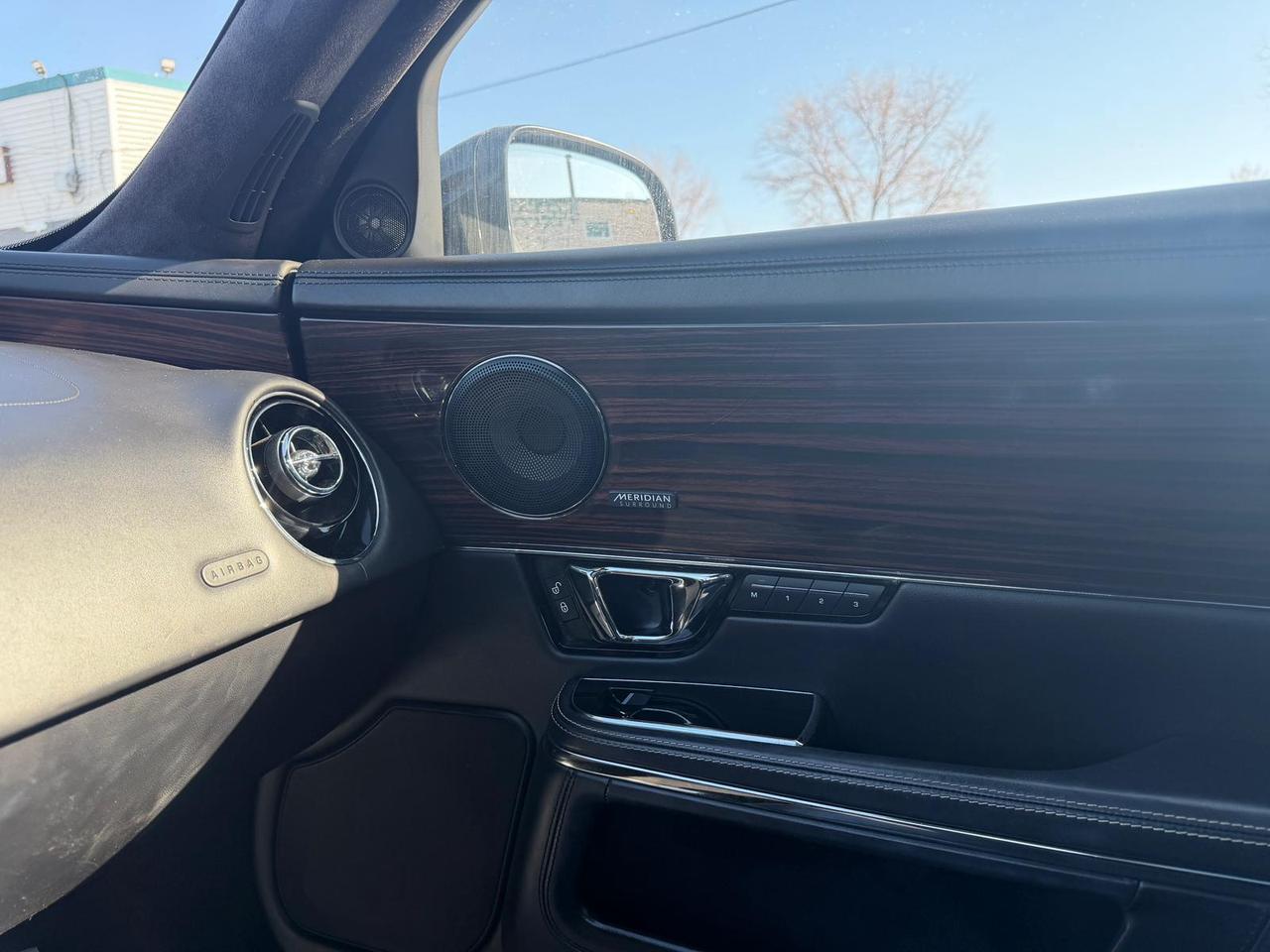 2017 Jaguar XJ XJL PORTFOLIO Photo