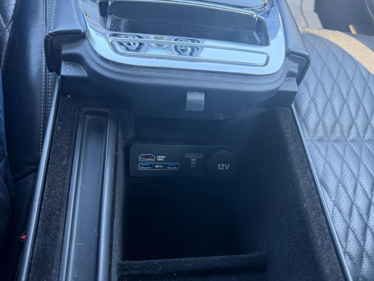 2017 Jaguar XJ XJL PORTFOLIO Photo