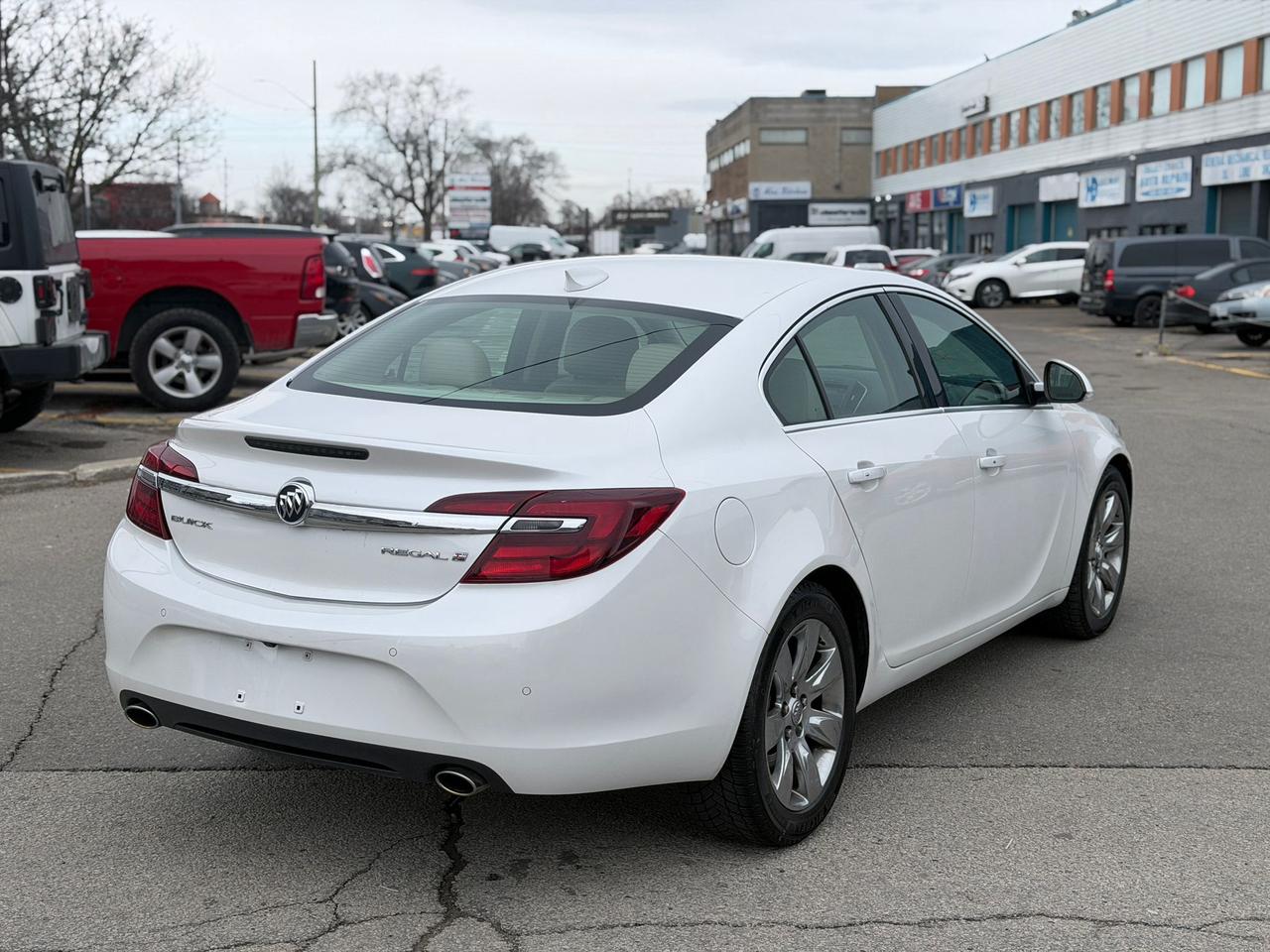 2016 Buick Regal Premium II Photo