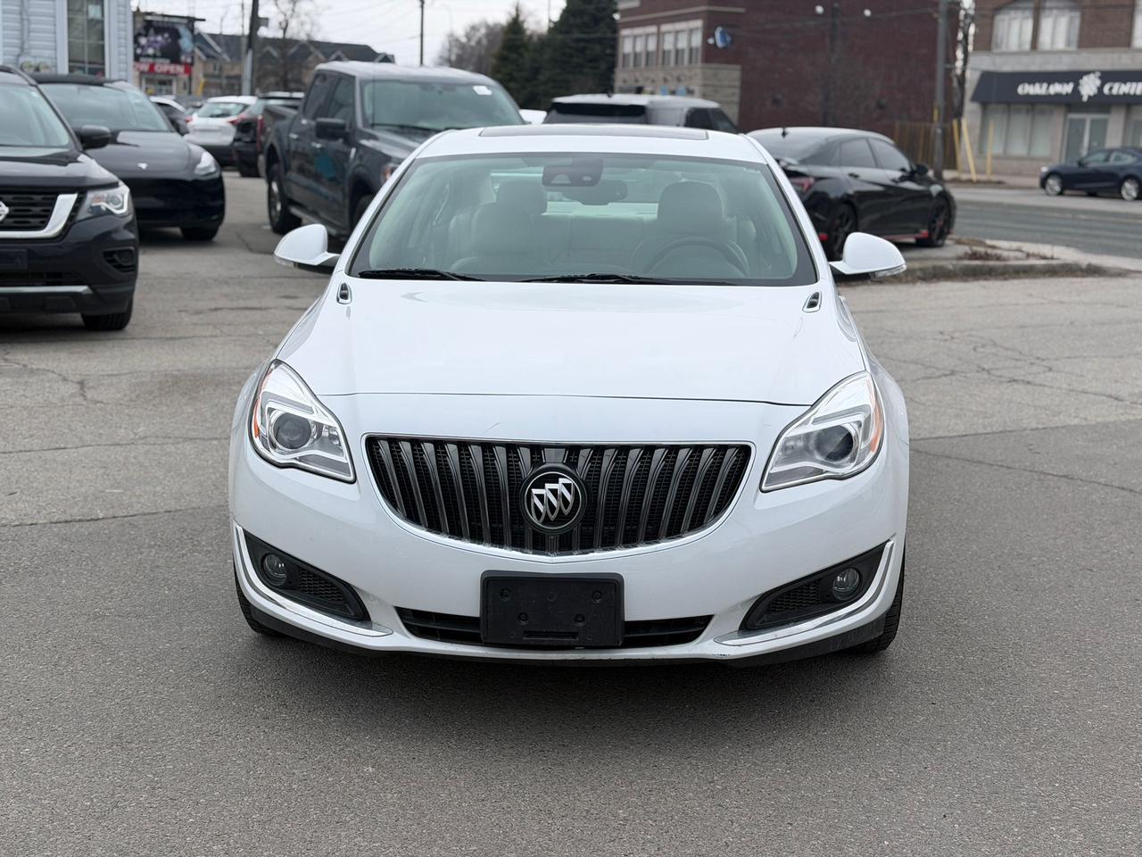 2016 Buick Regal Premium II Photo
