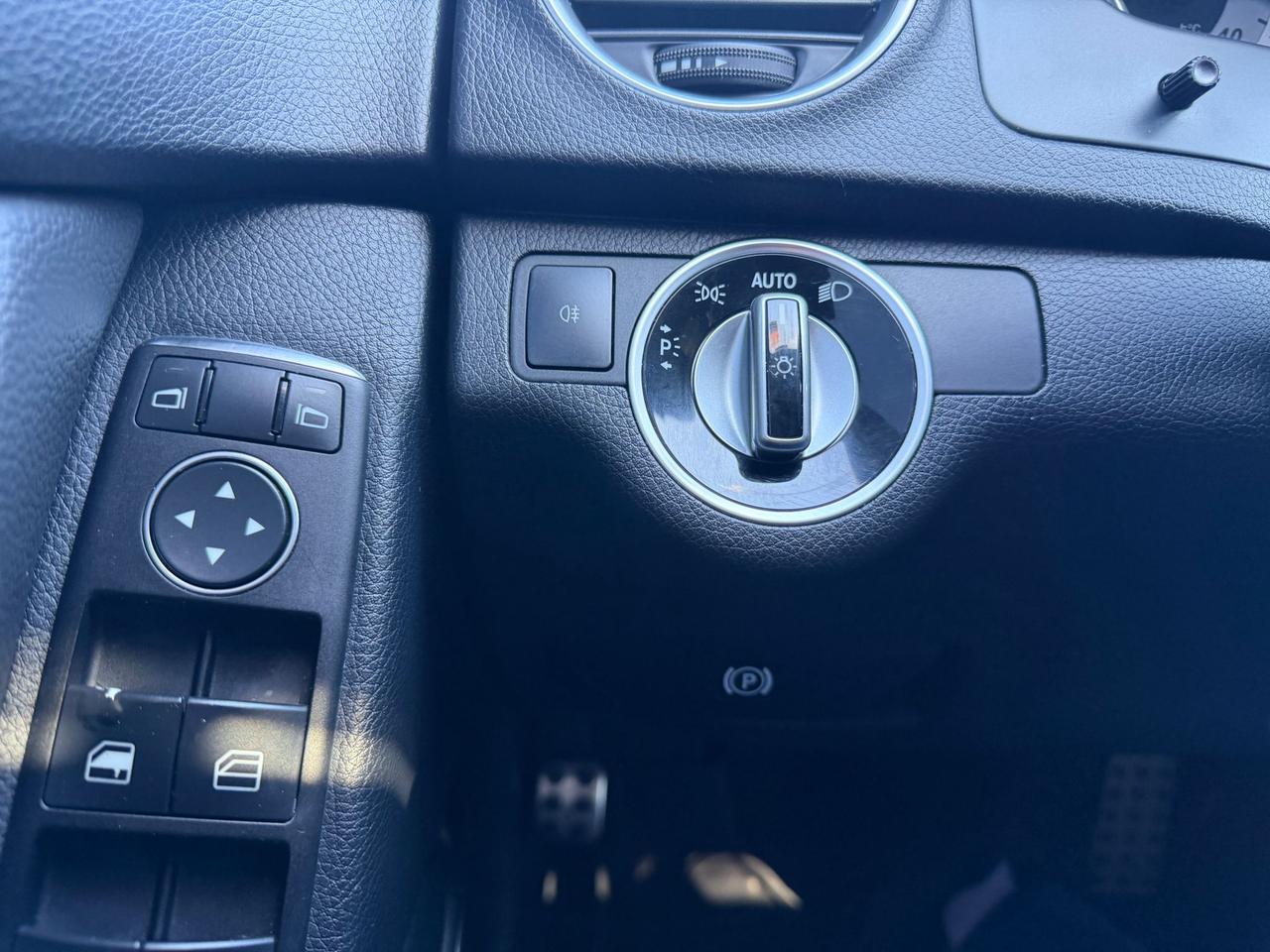 2014 Mercedes-Benz C-Class C300  Sport Photo