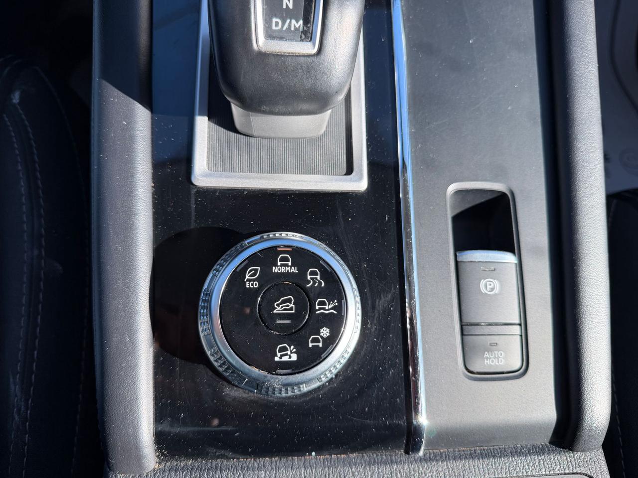 2022 Mitsubishi Outlander ES Photo