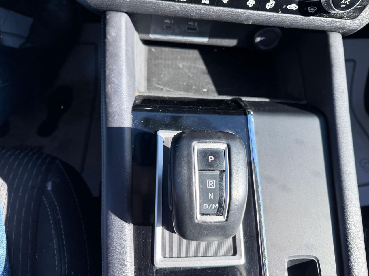 2022 Mitsubishi Outlander ES Photo