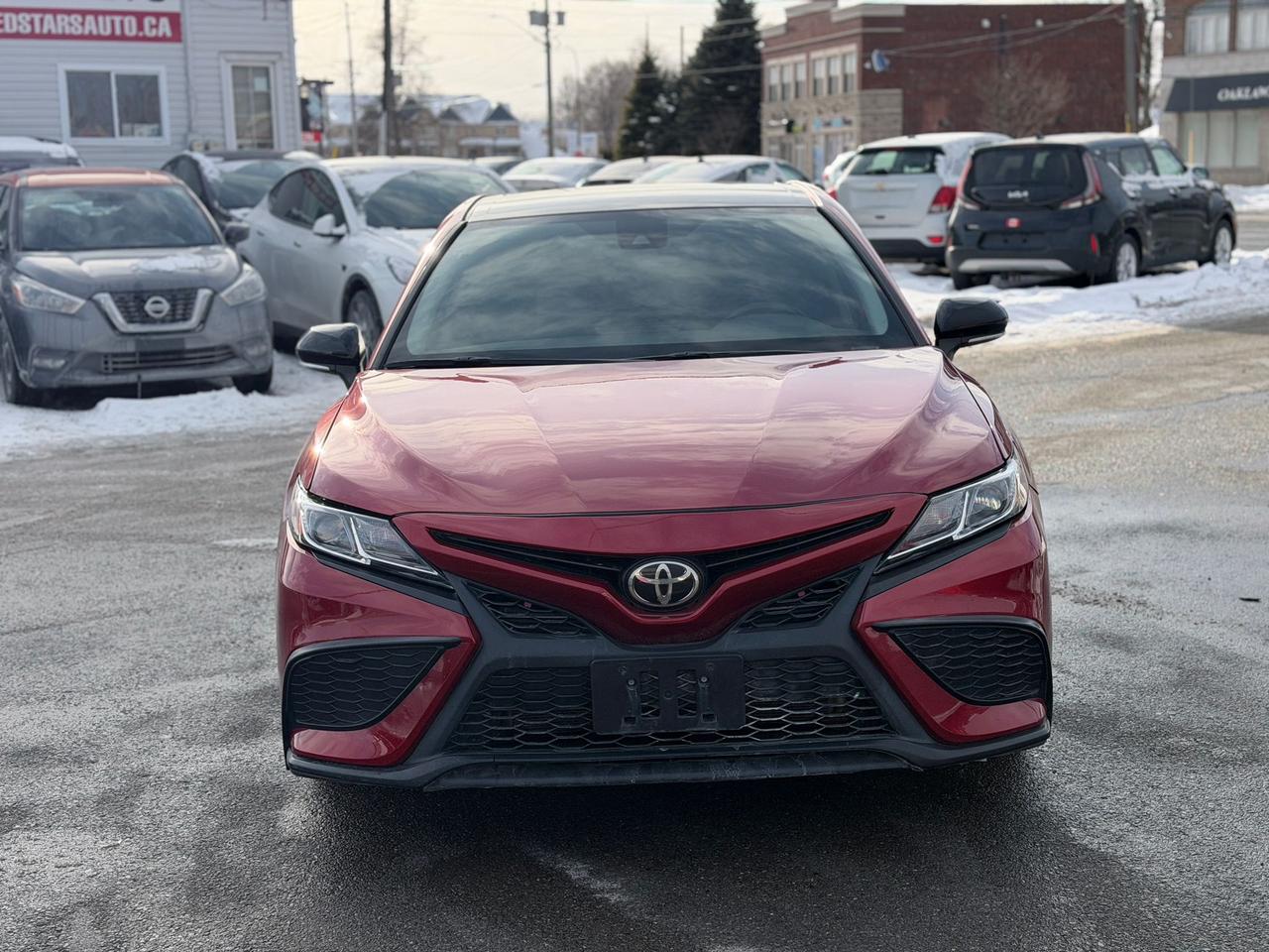 2021 Toyota Camry SE Photo