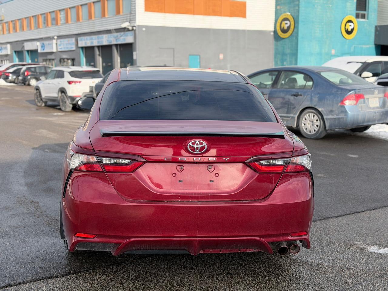 2021 Toyota Camry SE Photo