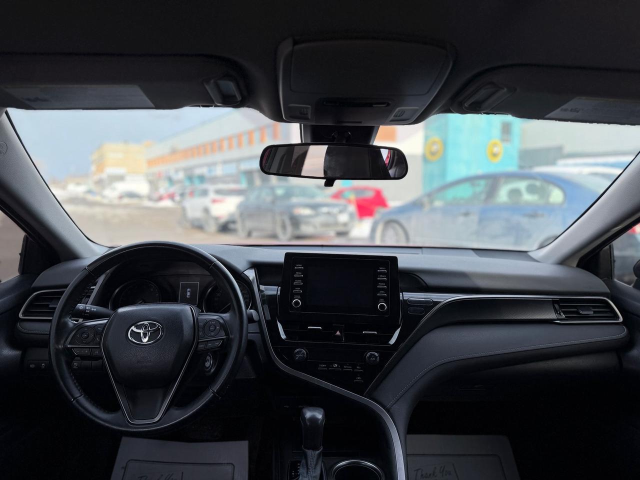 2021 Toyota Camry SE Photo