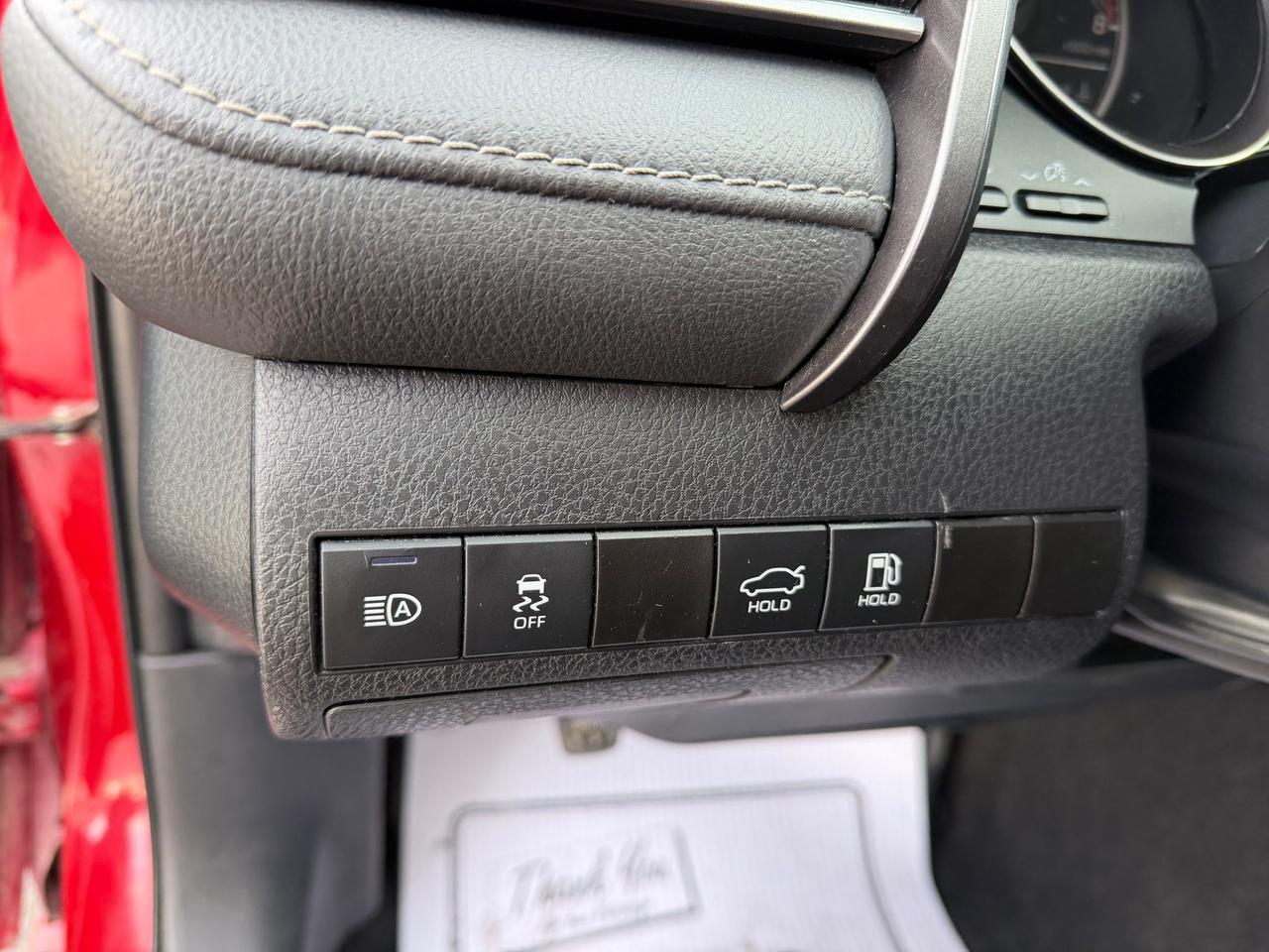 2021 Toyota Camry SE Photo