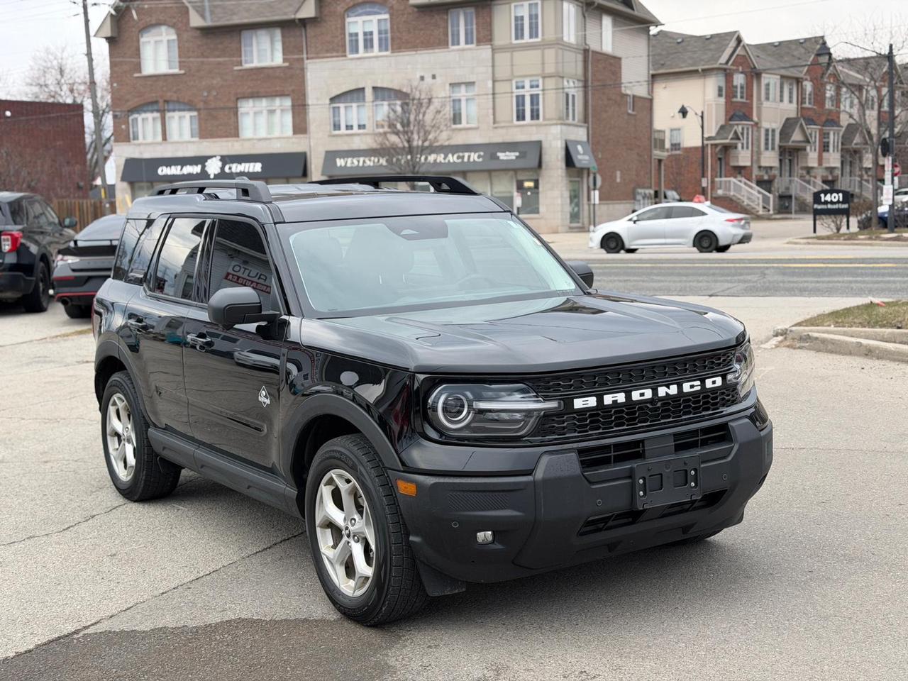 2025 Ford Bronco Sport Outer Banks Photo2