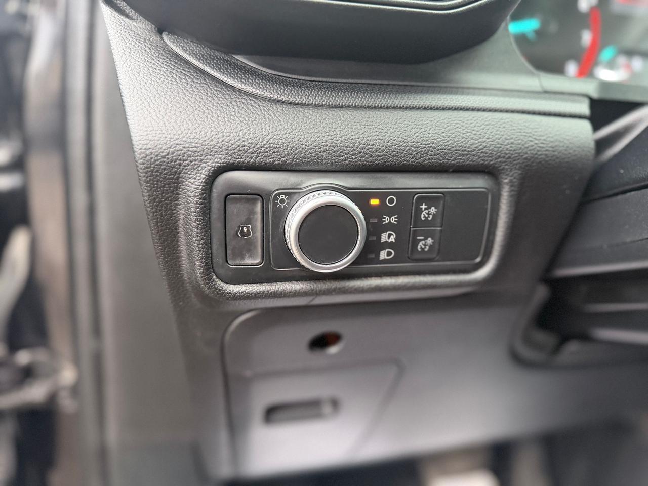 2022 Ford Explorer XLT Photo