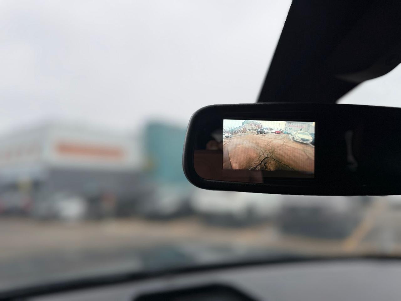 2022 Ford Explorer XLT Photo