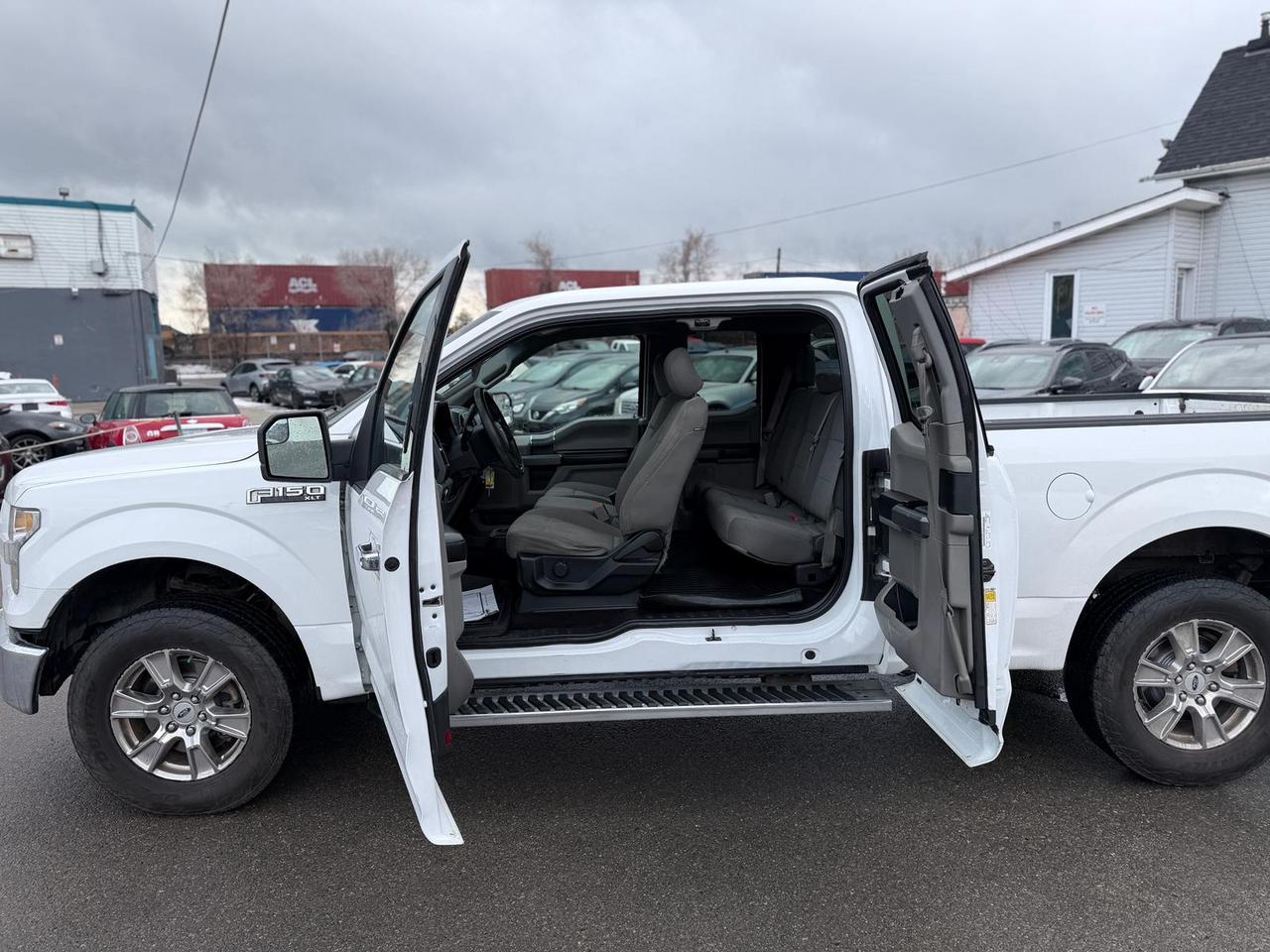 2017 Ford F-150 XL Photo