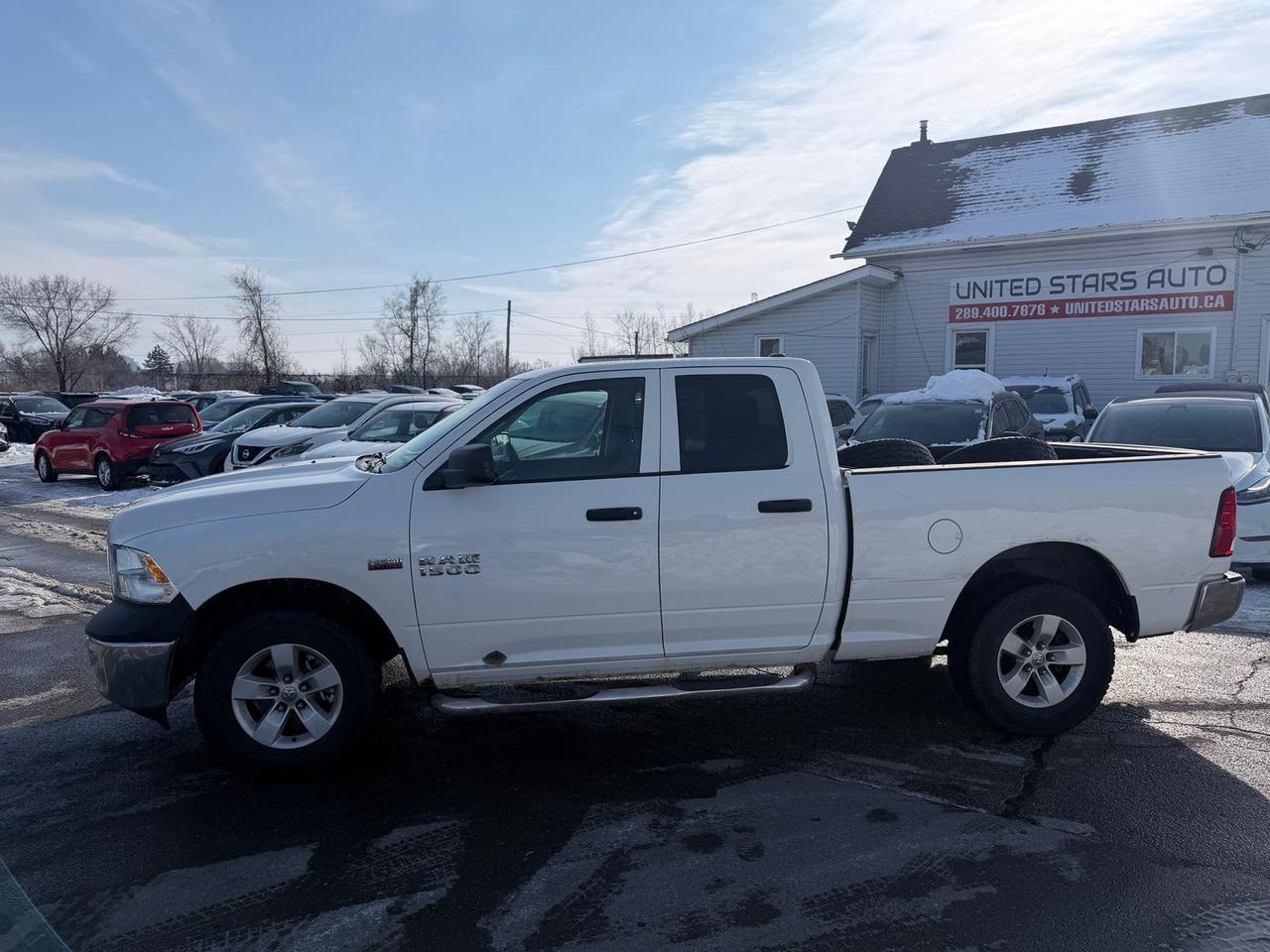 2017 RAM 1500 ST Photo4