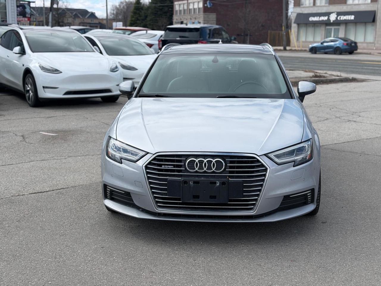 2017 Audi A3 e-tron Prestige Photo