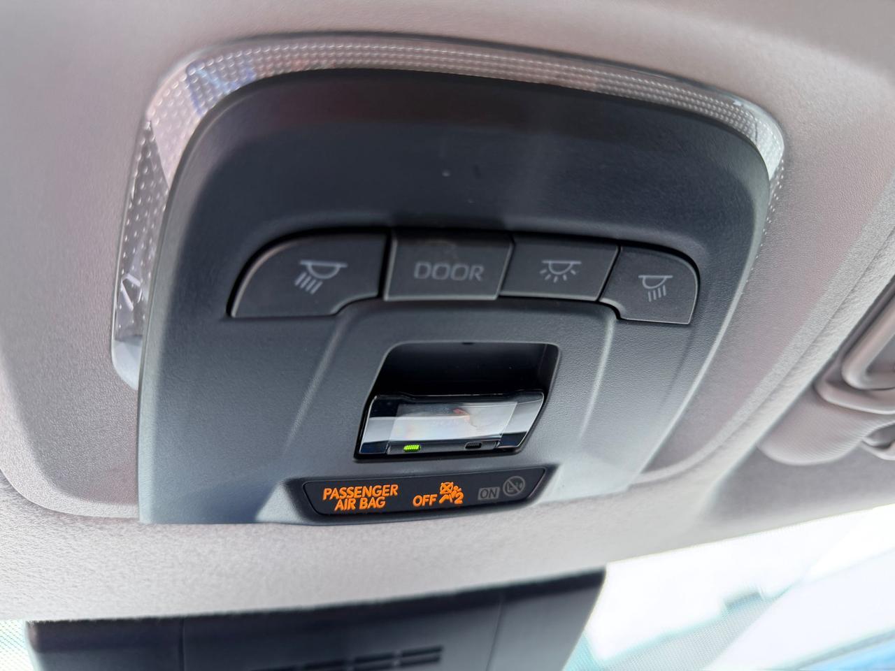 2024 Toyota Corolla Cross LE Photo