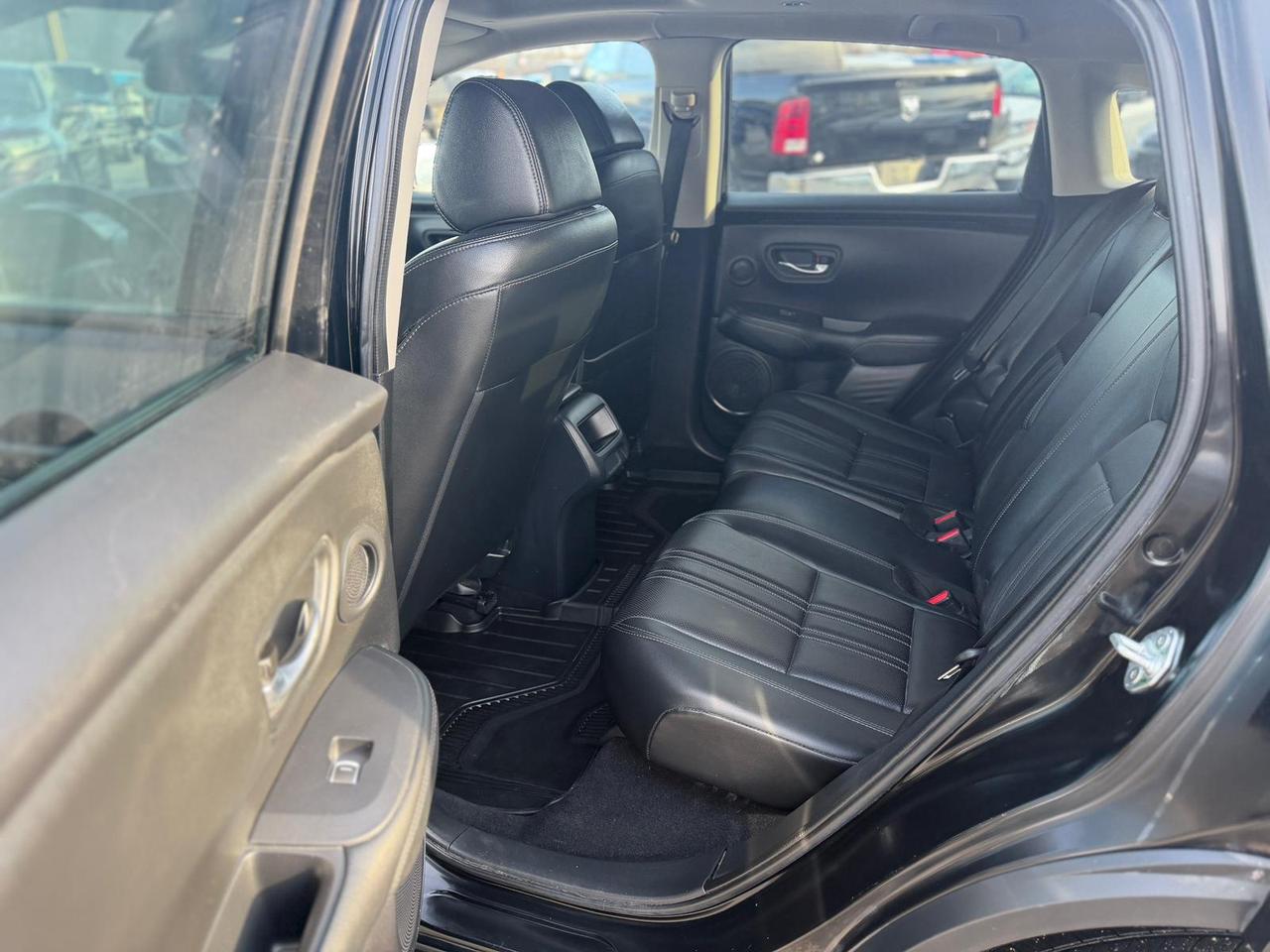 2024 Honda HR-V EX-L Photo