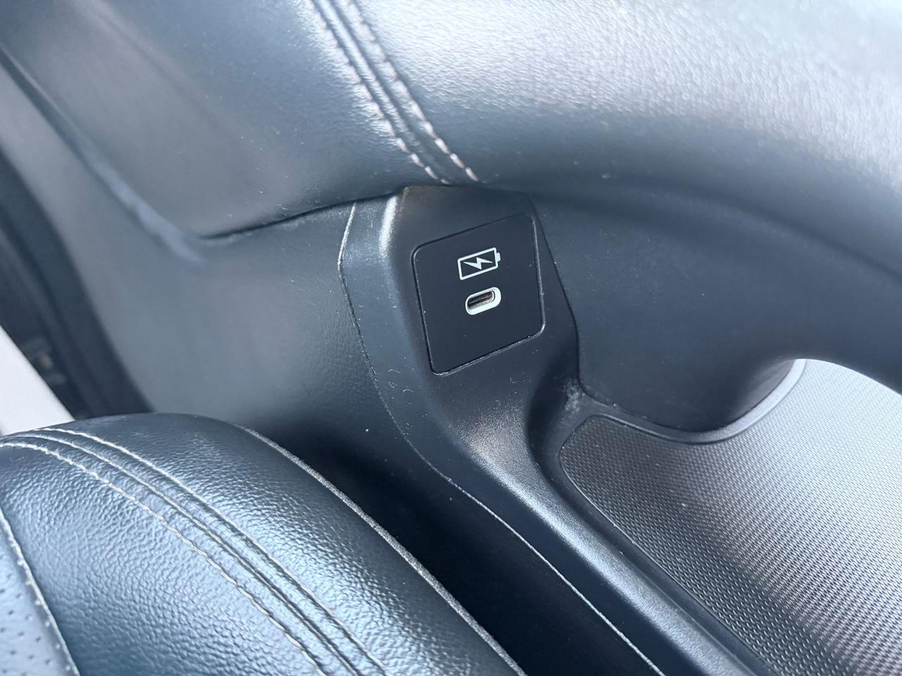 2024 Honda HR-V EX-L Photo