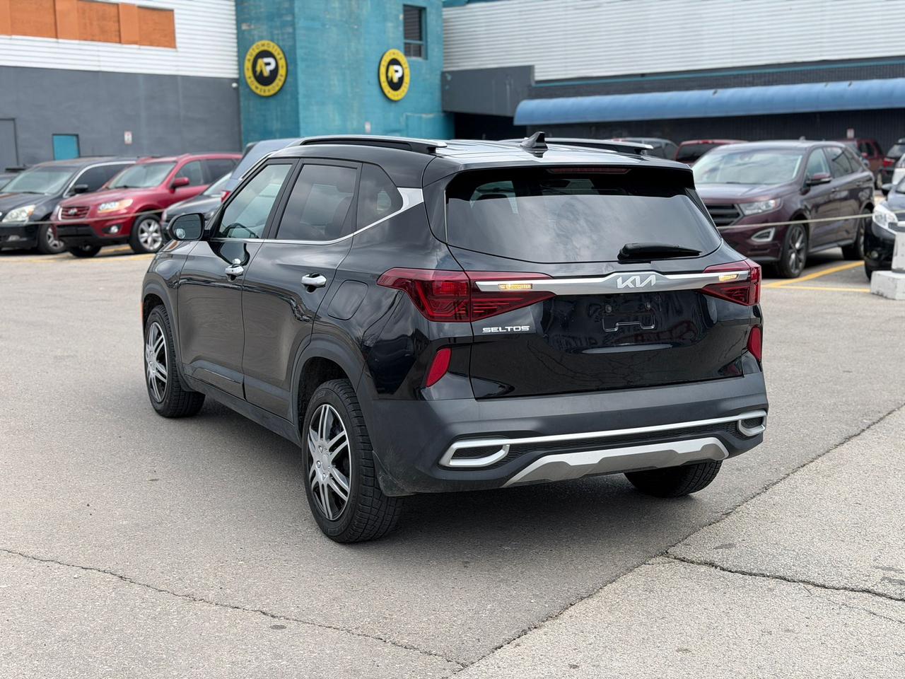 2023 Kia Seltos SX Photo