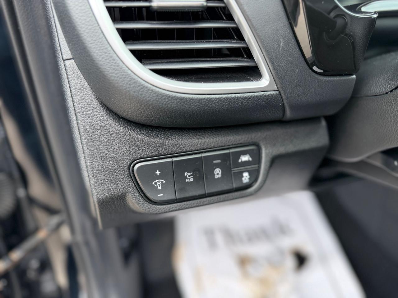 2023 Kia Seltos SX Photo