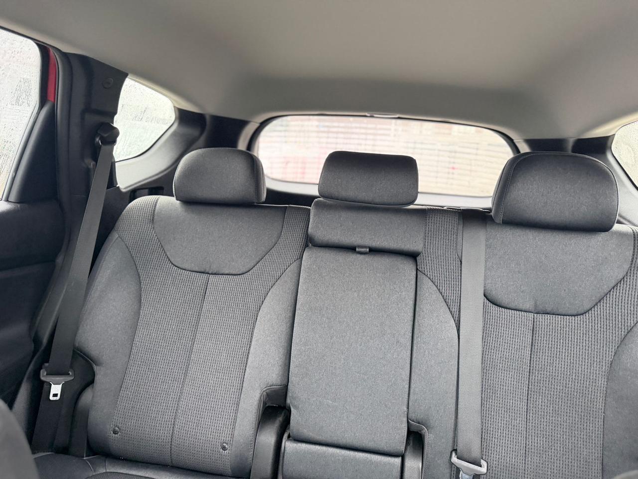 2020 Hyundai Santa Fe SE 2.4 Photo