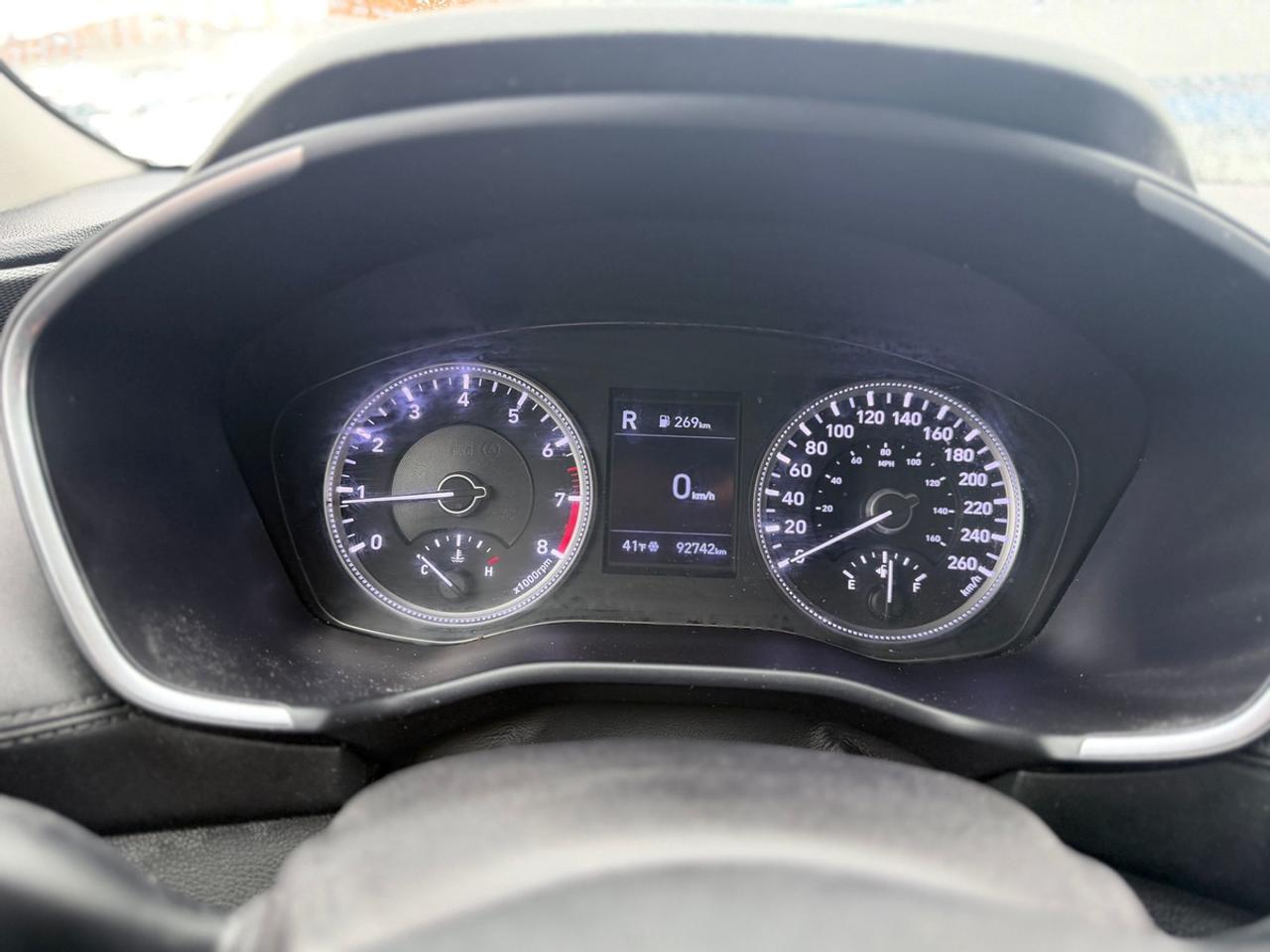 2020 Hyundai Santa Fe SE 2.4 Photo