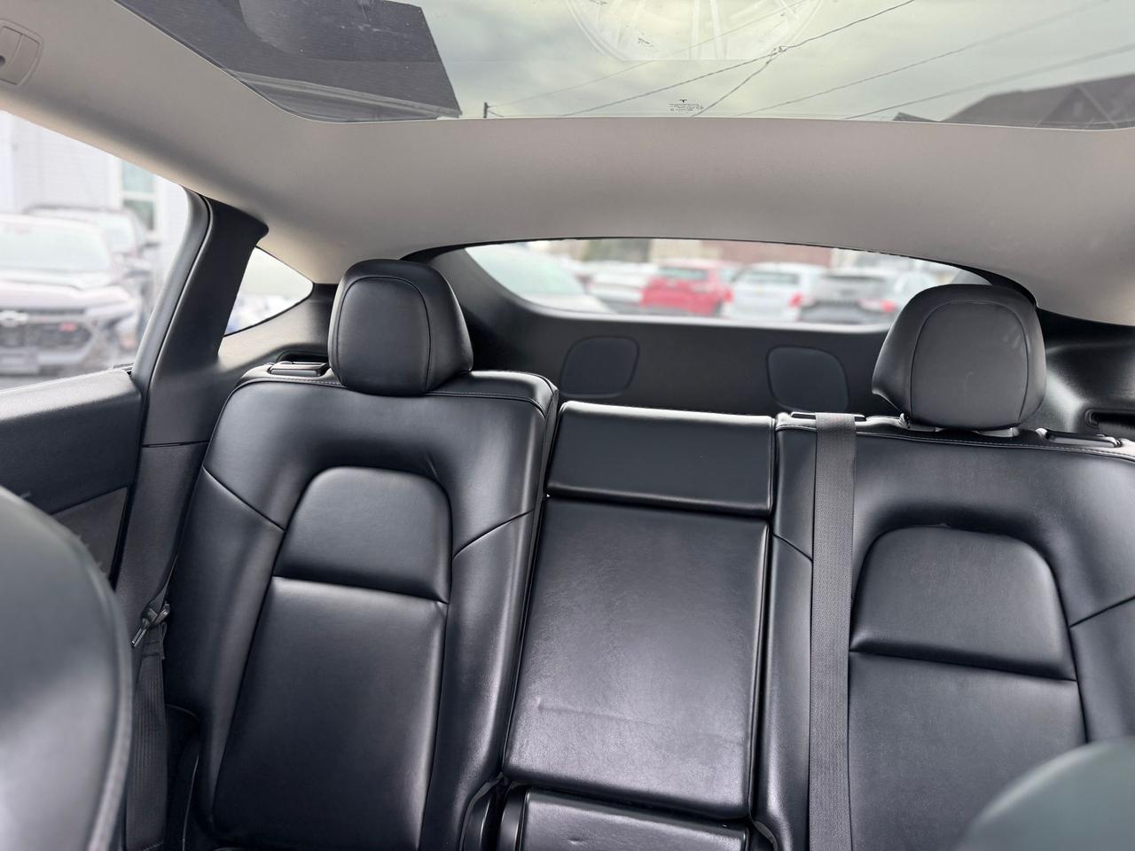 2021 Tesla Model Y LONG RANGE Photo