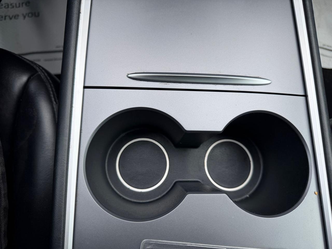 2021 Tesla Model Y LONG RANGE Photo