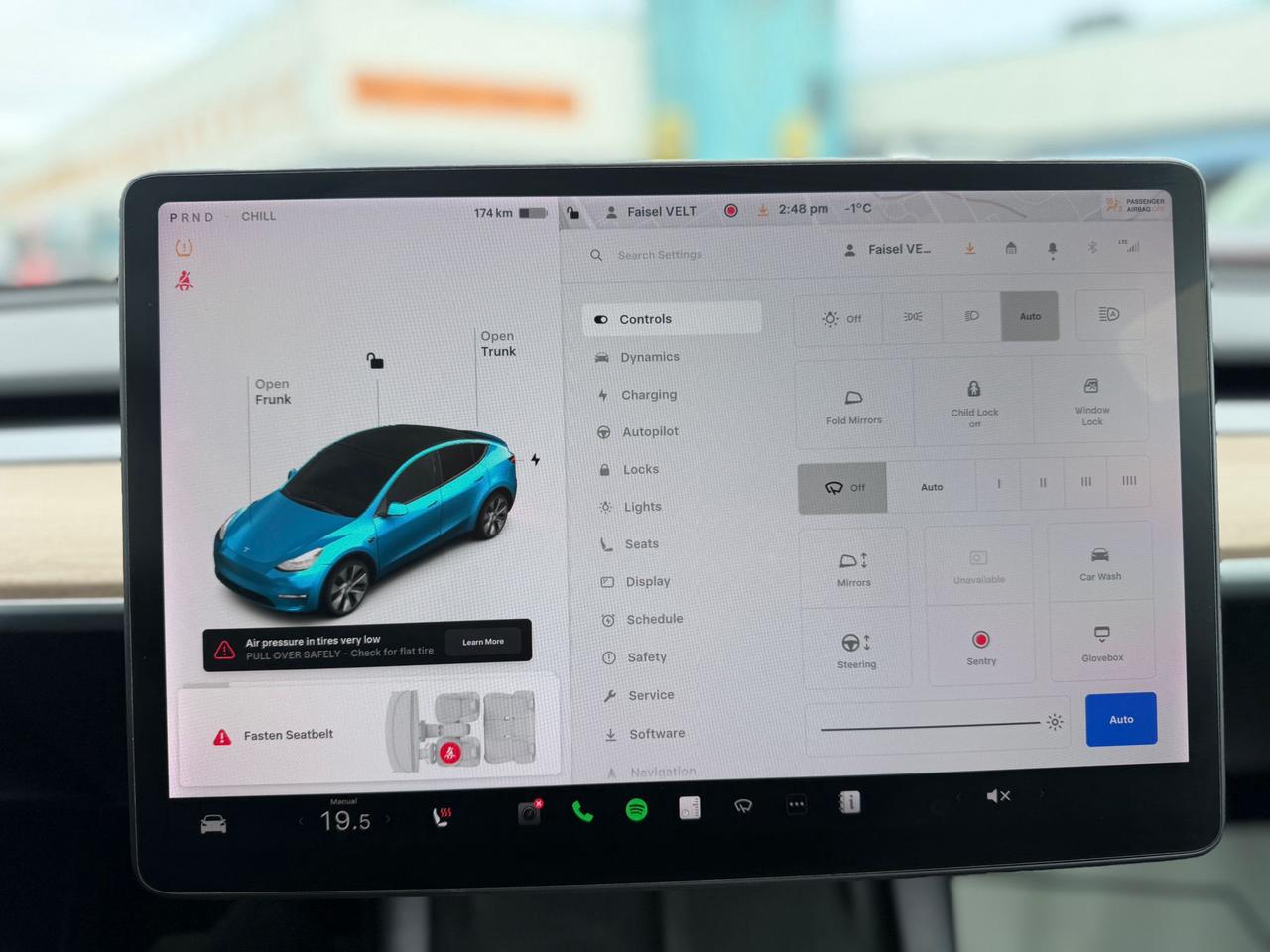 2021 Tesla Model Y LONG RANGE Photo