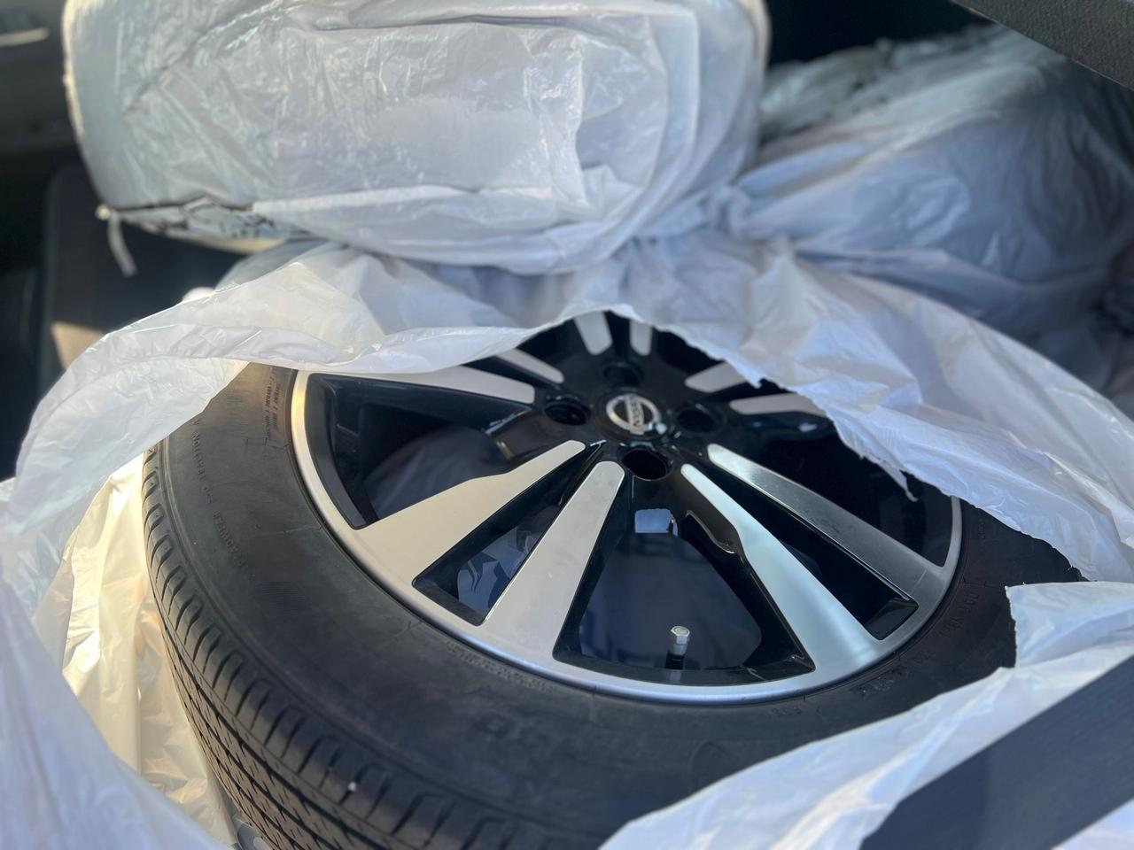 2019 Nissan Kicks SV Photo