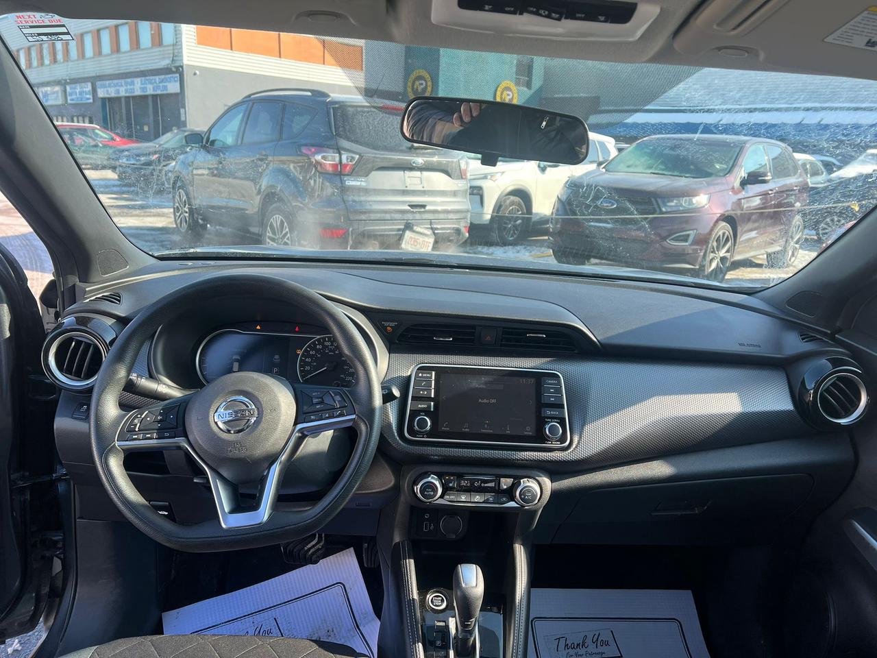 2019 Nissan Kicks SV Photo