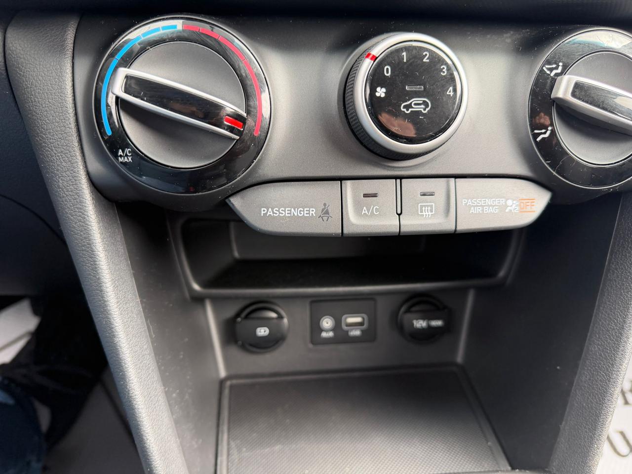 2019 Hyundai KONA SEL Photo