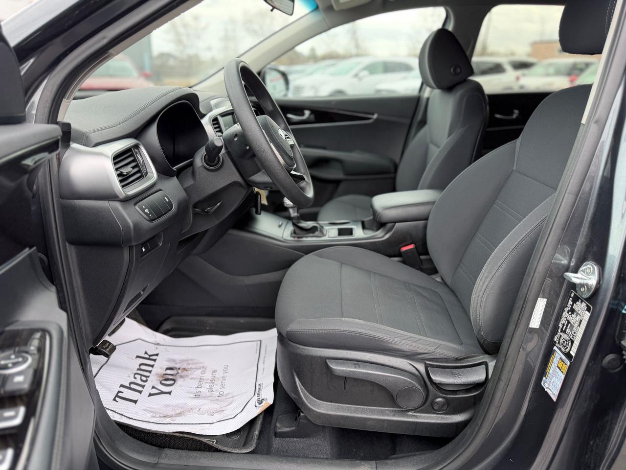 2020 Kia Sorento LX Photo