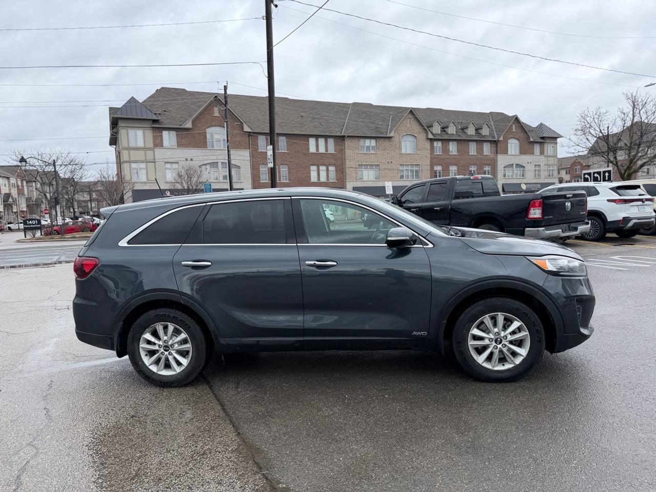2020 Kia Sorento LX Photo
