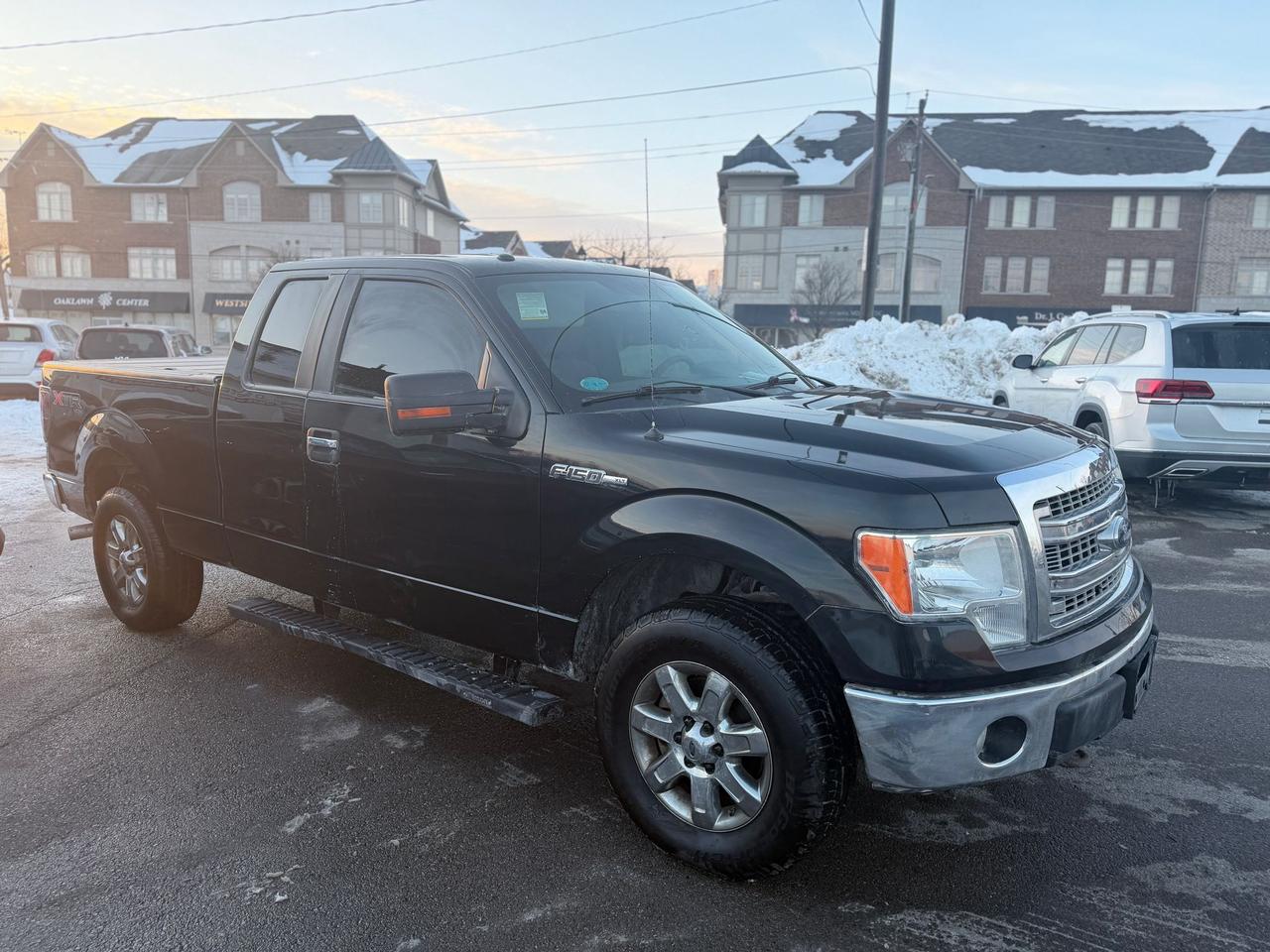 2014 Ford F-150 XLT Photo