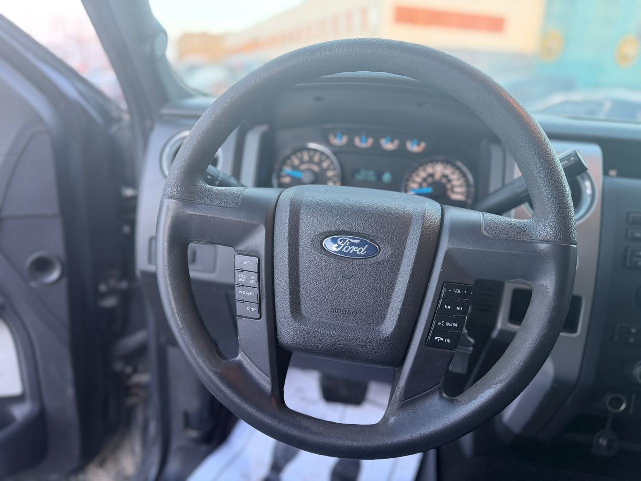 2014 Ford F-150 XLT Photo