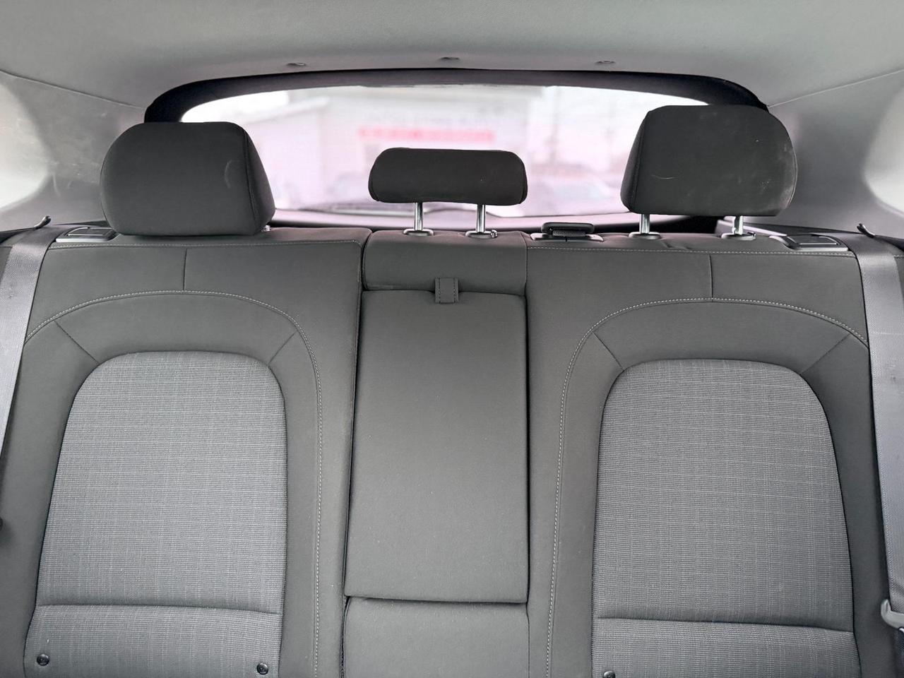 2022 Hyundai KONA SE Photo