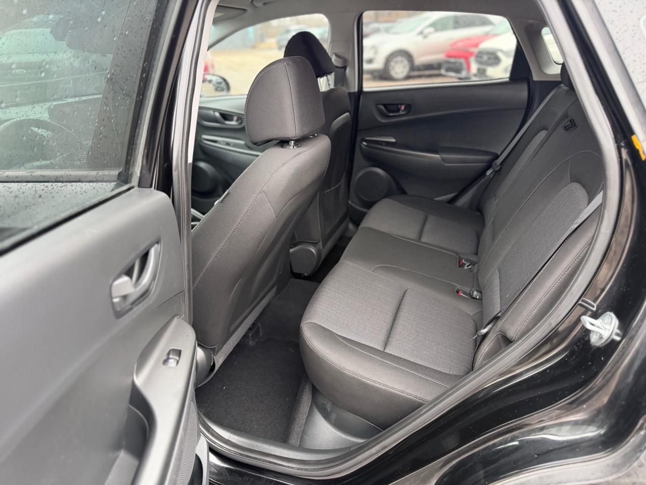 2022 Hyundai KONA SE Photo